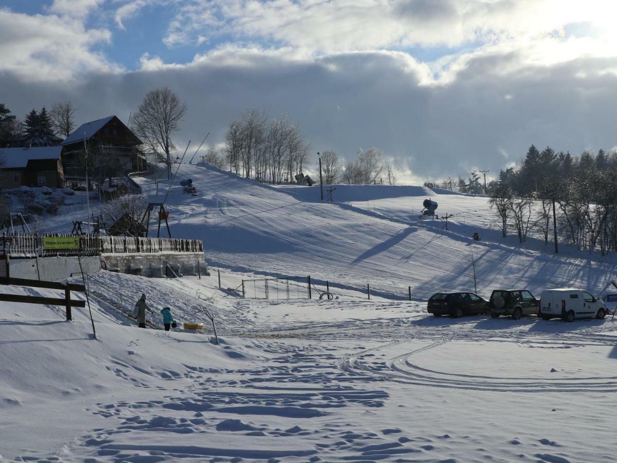 Sport-Hotel Sibenicni Vrch Mnichovice Eksteriør bilde